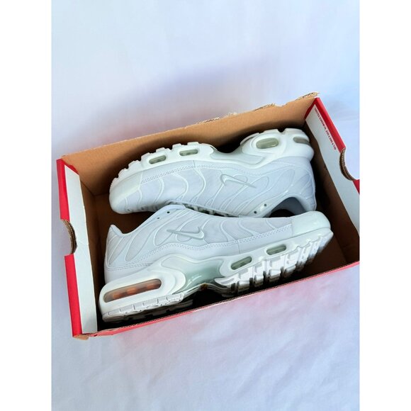 10 WOMEN'S NIKE AIR MAX PLUS ALL TRIPLE WHITE RUNNING SNEAKERS DM2362-100 - Picture 9 of 9